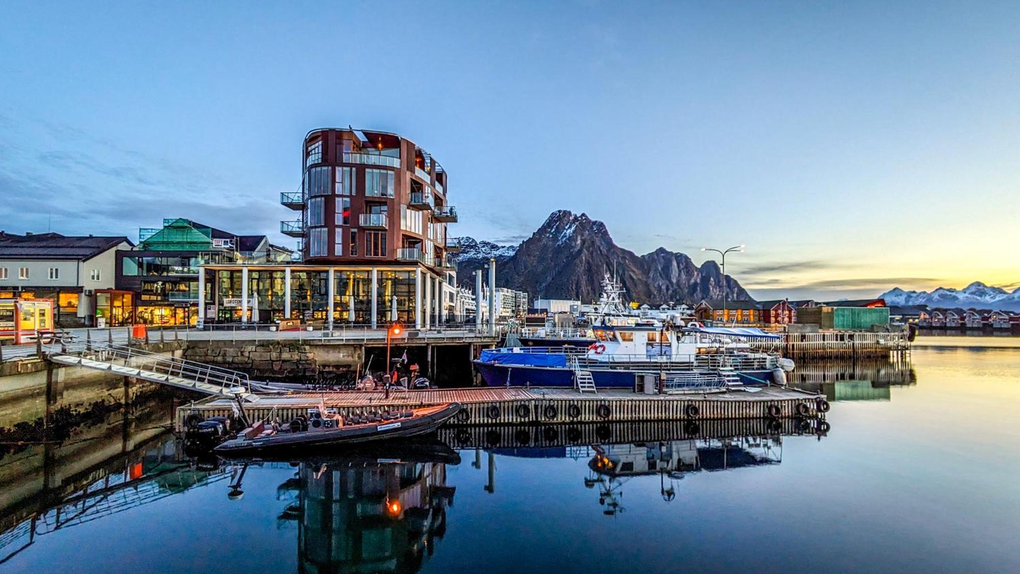 Nordis Apartments - Torget 21 Svolvær Exterior foto